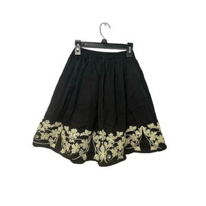Tea Floral Embroidered Skirt Size 6 Black Cream Lined Pull-on Flare